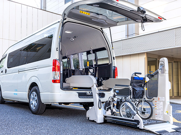 wheelchair taxi
